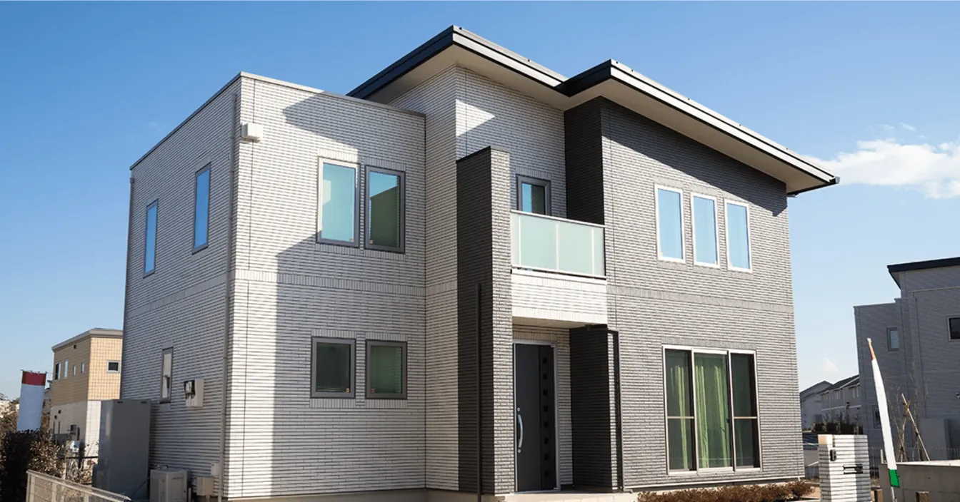 Grey-walls-for-exteriors (1)