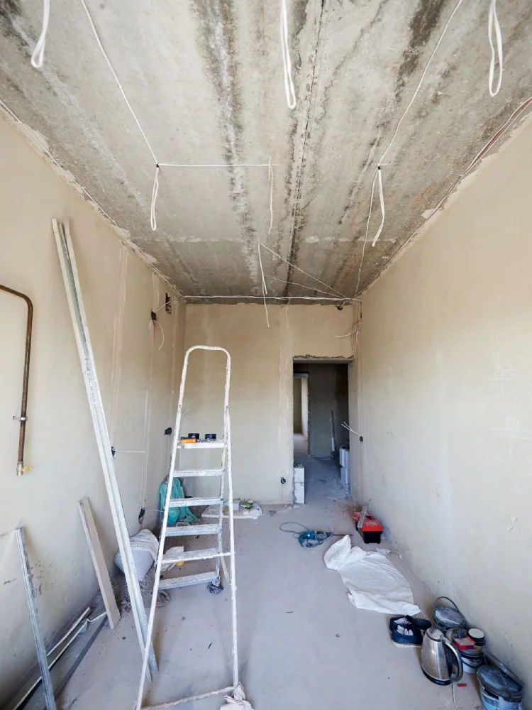 Cluttered-before-renovation Cluttered-before-renovation